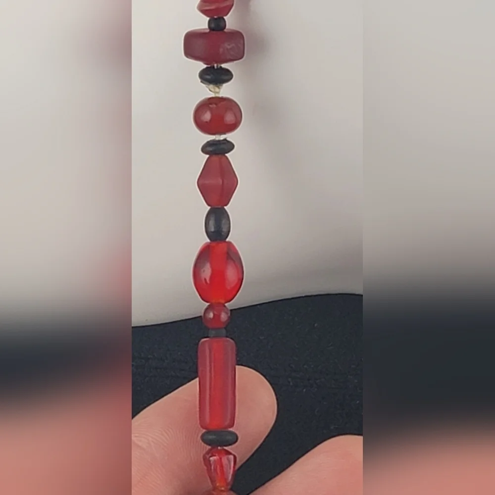 Vintage Red Glass & Wooden Beaded Necklace Single Stand-Stretchy